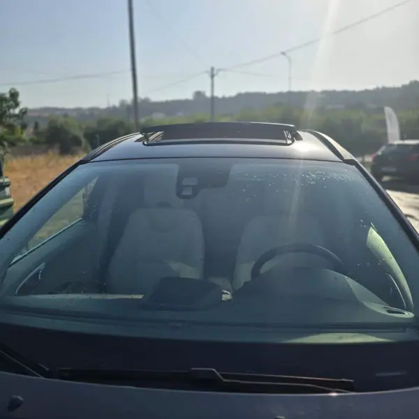 Volvo XC 60 2010 - 9850 EUR, 339235 km - 339235km - foto 5 de 17