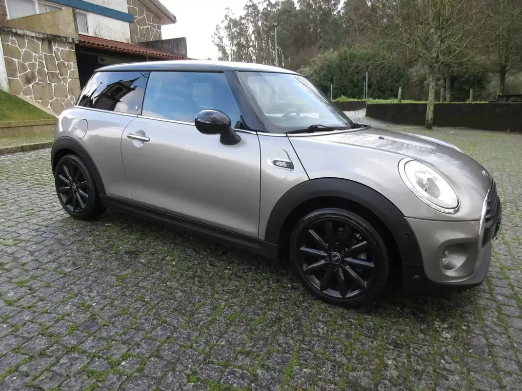 MINI 3 Portas 2018 - 18490 EUR, 164000 km - AUTO.MOTO.pt - 164000km - foto 9 de 53