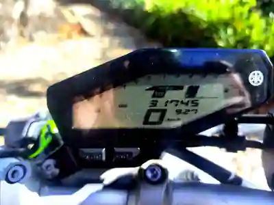 Yamaha MT 09 2014 — photo 4 of 8