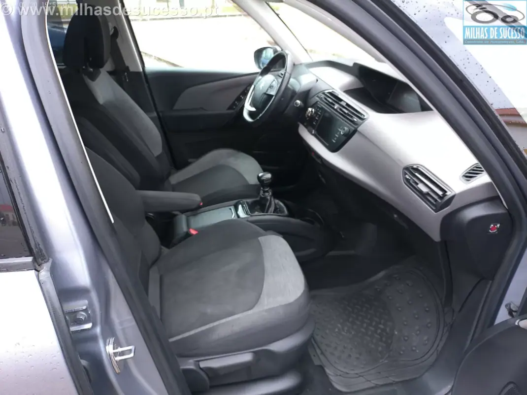 Citroën C4 Spacetourer 2019 - 15500 EUR, 123000 km - AUTO.MOTO.pt - 123000km - foto 2 de 22