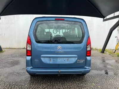 Citroën Berlingo 2015 - 10750 EUR, 200100 km - AUTO.MOTO.pt - 200100km - foto 10 de 12