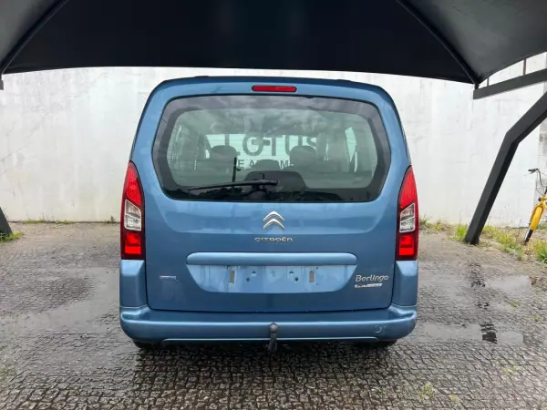 Citroën Berlingo 2015 - 10750 EUR, 200100 km - AUTO.MOTO.pt - 200100km - foto 10 de 12