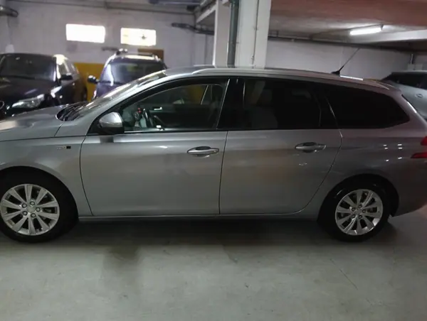 Peugeot 308 SW 2017 — foto 3 de 4