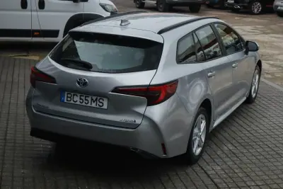 Toyota Corolla Touring Sports 2023 - 24680 EUR, 40100 km - AUTO.MOTO.pt - 40100km - foto 16 de 27