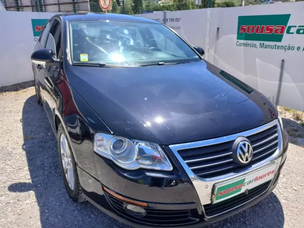 Volkswagen Passat 2008 - 7350 EUR, 187033 km - AUTO.MOTO.pt - 187033km - foto 6 de 25