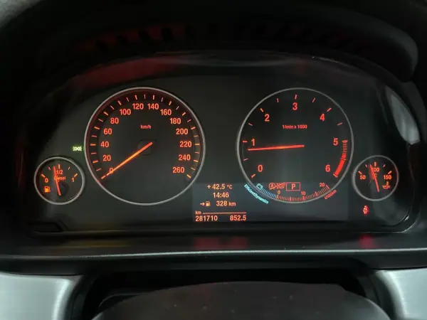 BMW 520 2013 - 14450 EUR, 281710 km - 281710km - foto 9 de 21