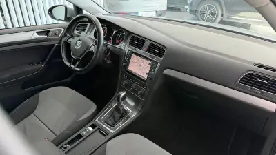 Volkswagen e-Golf 2019 - 16490 EUR, 74201 km - 74201km - foto 15 de 27