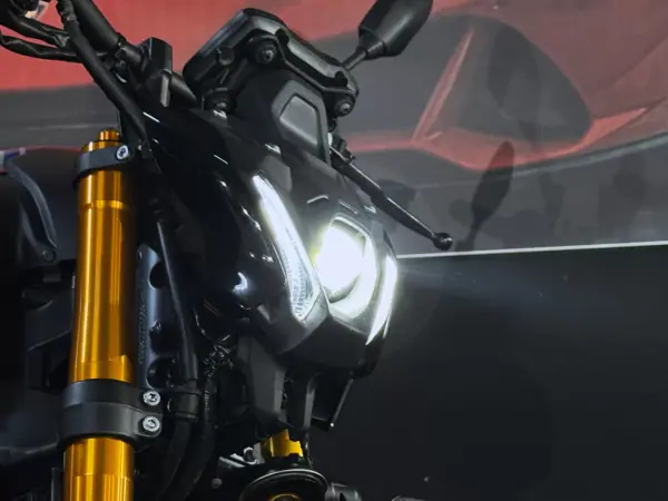 Yamaha MT 09 2023 - 11490 EUR, 5529 km - AUTO.MOTO.pt - 5529km - foto 14 de 16