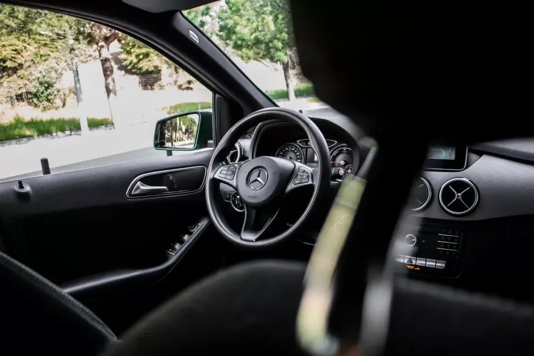 Mercedes-Benz B 250 2017 - 13990 EUR, 85144 km - AUTO.MOTO.pt - 85144km - foto 38 de 44