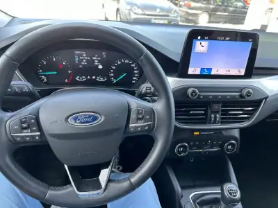 Ford Focus SW 2019 - 17990 EUR, 75880 km - AUTO.MOTO.pt - 75880km - foto 12 de 15