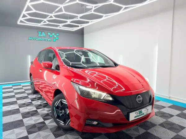 Nissan Leaf 2023 - 15750 EUR, 51000 km - AUTO.MOTO.pt - 51000km - foto 4 de 24