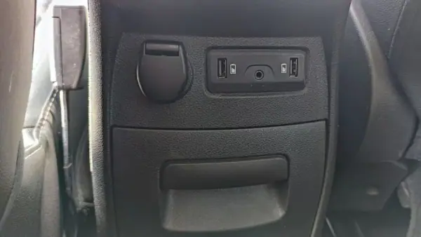 Renault Scénic 2017 - 12590 EUR, 176302 km - 176302km - foto 5 de 22