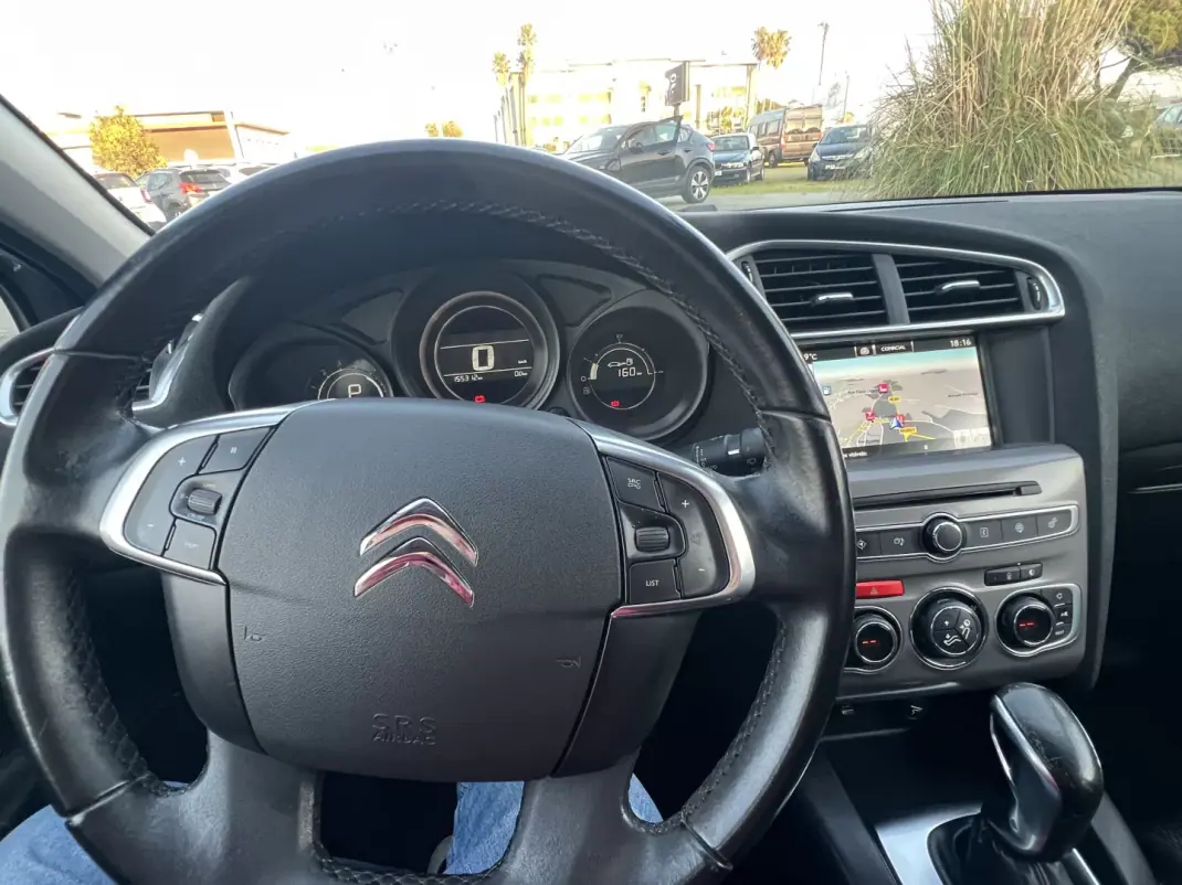 Citroën C4 2016 - 12250 EUR, 155210 km - AUTO.MOTO.pt - 155210km - foto 15 de 18