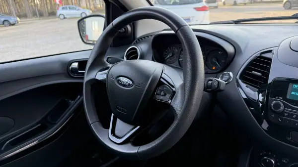 Ford KA 2018 - 10500 EUR, 142000 km - AUTO.MOTO.pt - 142000km - foto 22 de 40