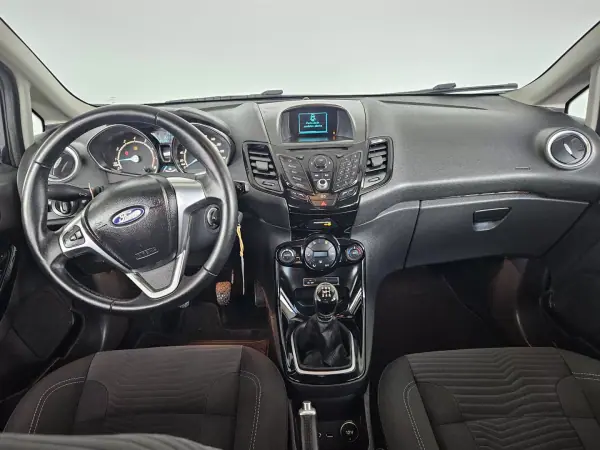 Ford Fiesta 2014 - 8750 EUR, 65000 km - AUTO.MOTO.pt - 65000km - foto 10 de 10