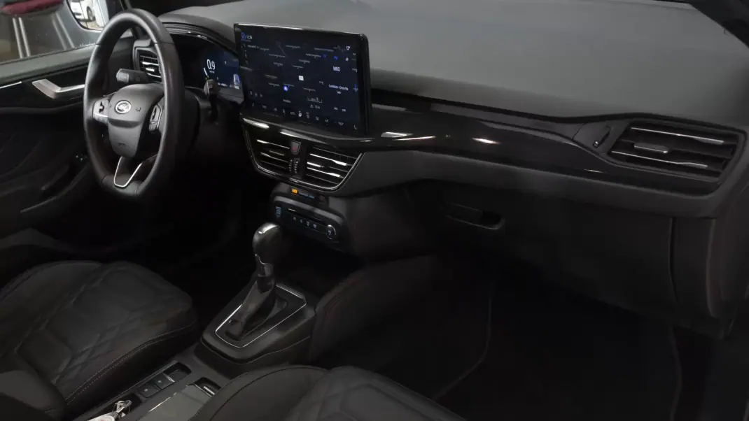 Ford Focus 2024 - 21450 EUR, 49000 km - AUTO.MOTO.pt - 49000km - foto 13 de 36