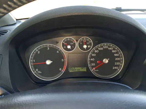 Ford Focus C-Max 2005 - 3500 EUR, 278015 km - 278015km - foto 9 de 14