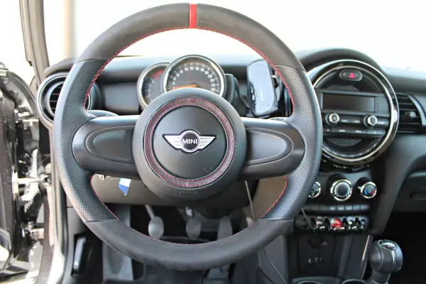 MINI Coupé 2016 - 13900 EUR, 134843 km - AUTO.MOTO.pt - 134843km - foto 16 de 19