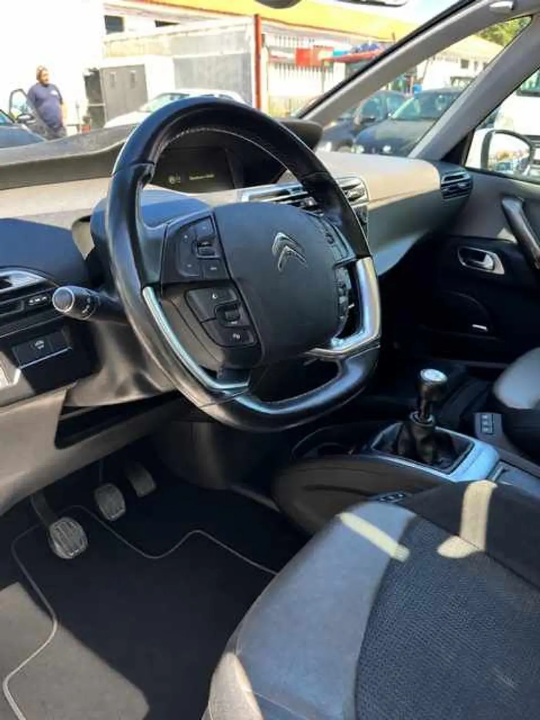 Citroën C4 Picasso 2015 - 12000 EUR, 133500 km - 133500km - foto 4 de 14