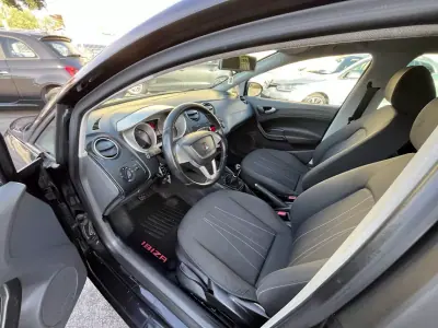 SEAT Ibiza 2011 - 6450 EUR, 240000 km - AUTO.MOTO.pt - 240000km - foto 25 de 45