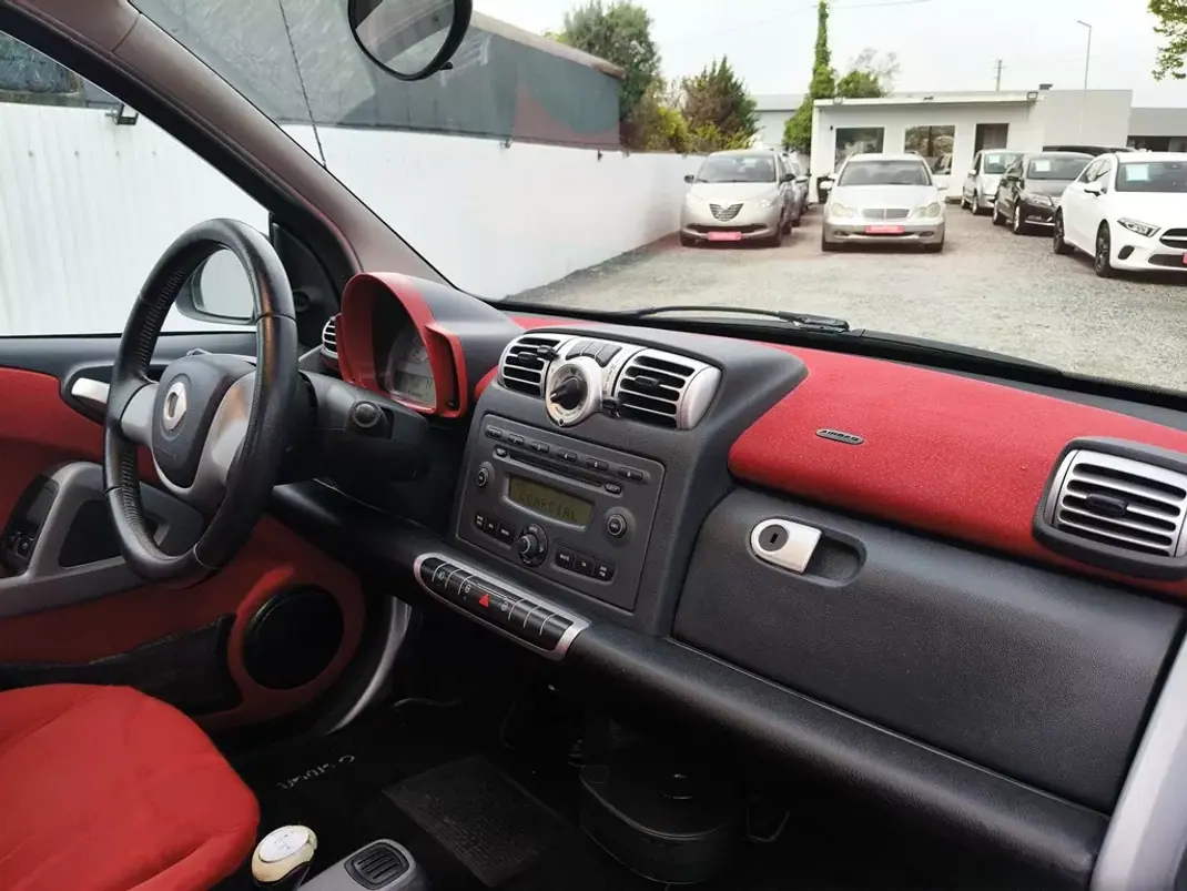 Smart ForTwo Coupé 2009 - 5250 EUR, 180773 km - AUTO.MOTO.pt - 180773km - foto 14 de 23