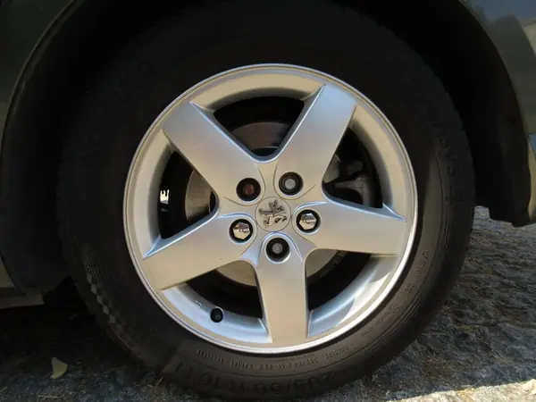 Peugeot 407 SW 2008 - 3999 EUR, 218000 km - AUTO.MOTO.pt - 218000km - foto 9 de 16