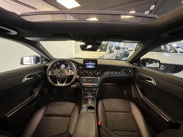 Mercedes-Benz CLA 45 AMG 2019 - 39990 EUR, 95000 km - AUTO.MOTO.pt - 95000km - foto 5 de 57