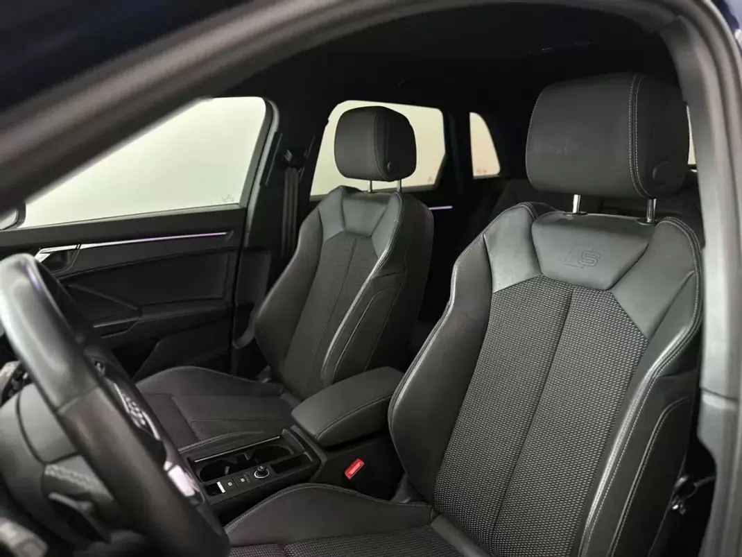 Audi Q3 Sportback 2022 - 29990 EUR, 135295 km - AUTO.MOTO.pt - 135295km - foto 29 de 34