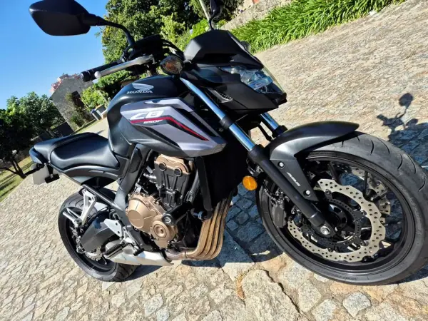 Honda CB 1000R 2017 - 5990 EUR, 25000 km - AUTO.MOTO.pt - 25000km - foto 3 de 24
