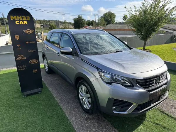 Peugeot 5008 2017 - 14900 EUR, 200000 km - AUTO.MOTO.pt - 200000km - foto 4 de 63