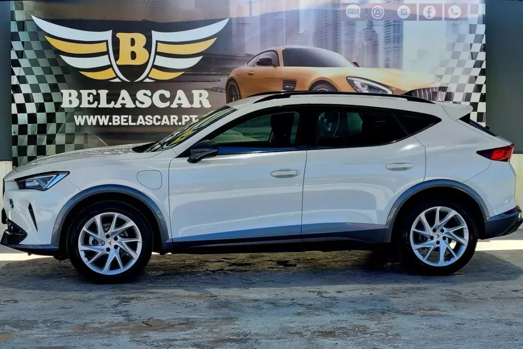 Cupra Formentor 2023 - 27500 EUR, 15000 km - AUTO.MOTO.pt - 15000km - foto 5 de 23