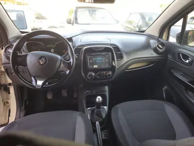 Renault Captur 2015 - 8990 EUR, 161000 km - 161000km - foto 10 de 12