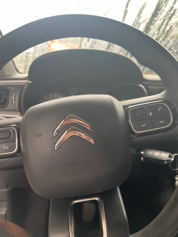 Citroën C3 2019 - 9990 EUR, 80000 km - AUTO.MOTO.pt - 80000km - foto 11 de 13