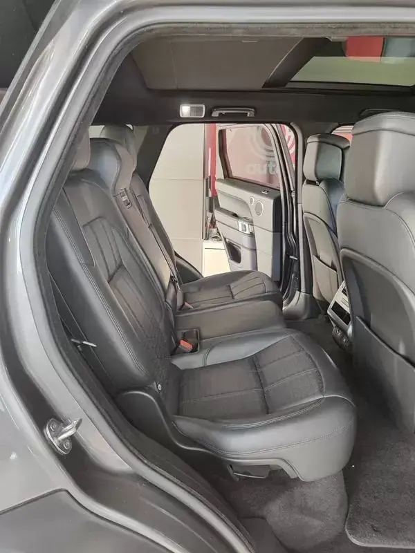 Land Rover Range Rover Sport 2018 - 42990 EUR, 159000 km - AUTO.MOTO.pt - 159000km - foto 17 de 35