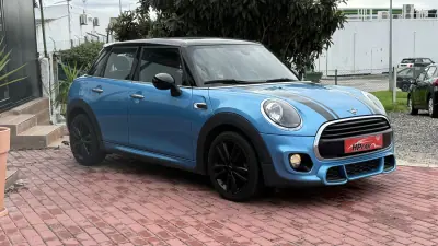 MINI Cooper 2018 - 19990 EUR, 102000 km - AUTO.MOTO.pt - 102000km - foto 10 de 27
