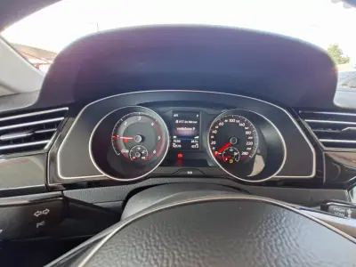 Volkswagen Arteon 2019 - 24750 EUR, 92519 km - AUTO.MOTO.pt - 92519km - foto 42 de 42