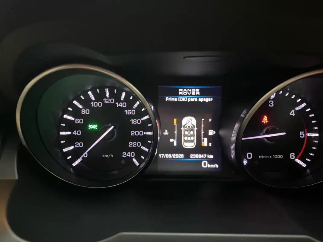 Land Rover Range Rover Evoque 2013 - 17950 EUR, 235847 km - 235847km - foto 11 de 20