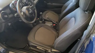 MINI One 2014 - 10900 EUR, 209521 km - AUTO.MOTO.pt - 209521km - foto 35 de 48