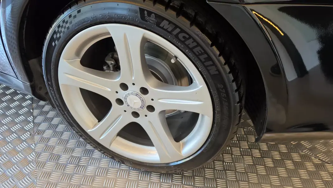Mercedes-Benz CLS 320 2008 - 12900 EUR, 314479 km - 314479km - foto 34 de 60