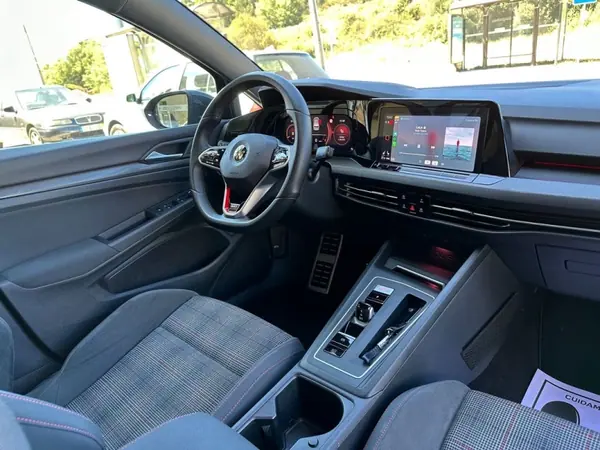Volkswagen Golf 2021 - 37999 EUR, 33000 km - AUTO.MOTO.pt - 33000km - foto 51 de 57