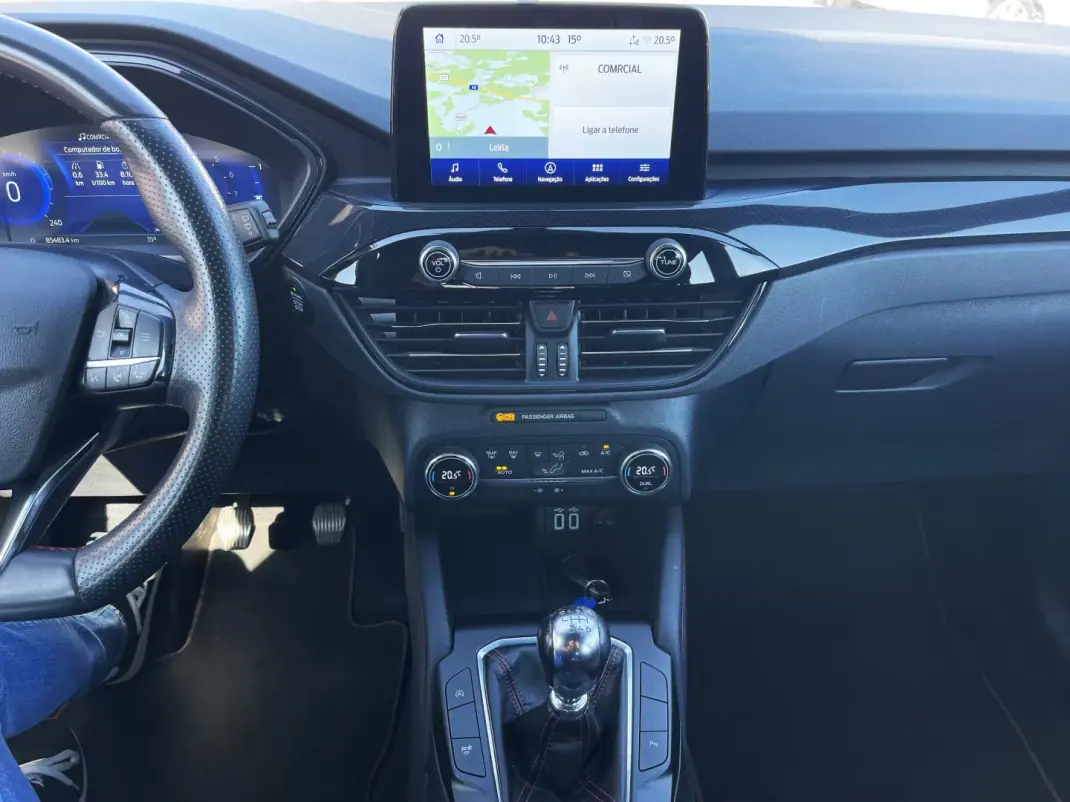 Ford Kuga 2022 - 17990 EUR, 85480 km - AUTO.MOTO.pt - 85480km - foto 13 de 22