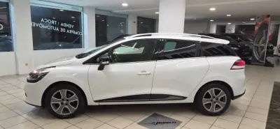 Renault Clio Sport Tourer 2015 - 7990 EUR, 193961 km - AUTO.MOTO.pt - 193961km - foto 4 de 20