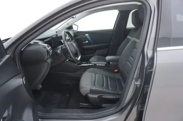 Citroën e-C4 2021 - 17000 EUR, 44000 km - AUTO.MOTO.pt - 44000km - foto 9 de 12
