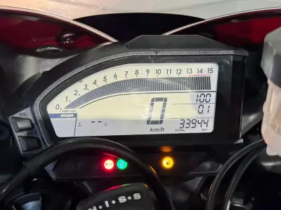 Honda CBR 1000RR 2015 - 14500 EUR, 33944 km - AUTO.MOTO.pt - 33944km - foto 14 de 21