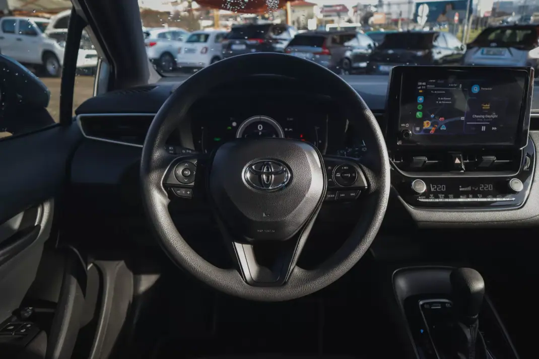 Toyota Corolla Touring Sports 2023 - 24680 EUR, 40100 km - AUTO.MOTO.pt - 40100km - foto 9 de 27