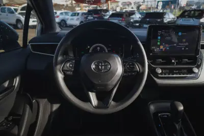Toyota Corolla Touring Sports 2023 - 24680 EUR, 40100 km - AUTO.MOTO.pt - 40100km - foto 9 de 27