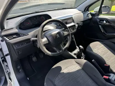 Peugeot 2015 - 6900 EUR, 230000 km - AUTO.MOTO.pt - 230000km - foto 22 de 40