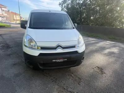 Citroën BERLINGO VAN XL 1.5 BLUE HDI 3 LUGARES 2012 - 6990 EUR, 247000 km - AUTO.MOTO.pt - 247000km - foto 2 de 24