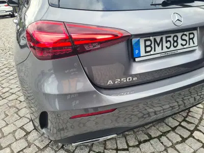 Mercedes-Benz A 250 2024 - 43990 EUR, 10000 km - AUTO.MOTO.pt - 10000km - foto 5 de 36