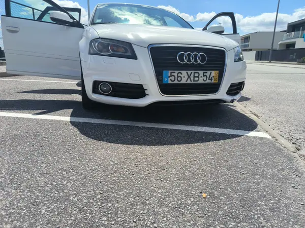 Audi A3 Sportback 2012 - 12500 EUR, 205100 km - AUTO.MOTO.pt - 205100km - foto 18 de 19